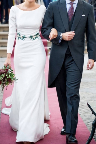 Simple Ivory Crepe Fabric Long Sleeves Wedding Dress